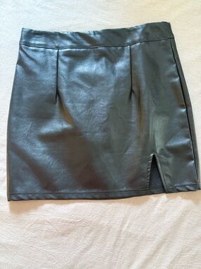 Lulu's Black Faux Leather Mini Skirt with Side Slit Medium NWOT